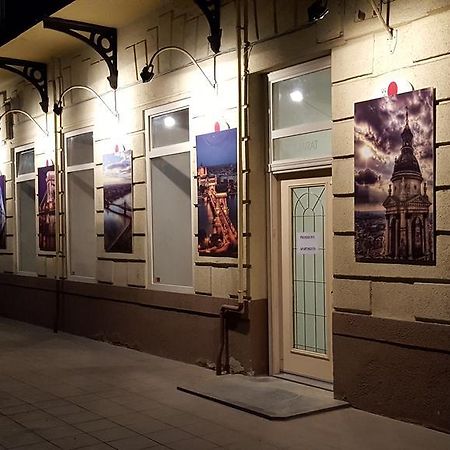 Premier Inn Apartments Будапеща Екстериор снимка